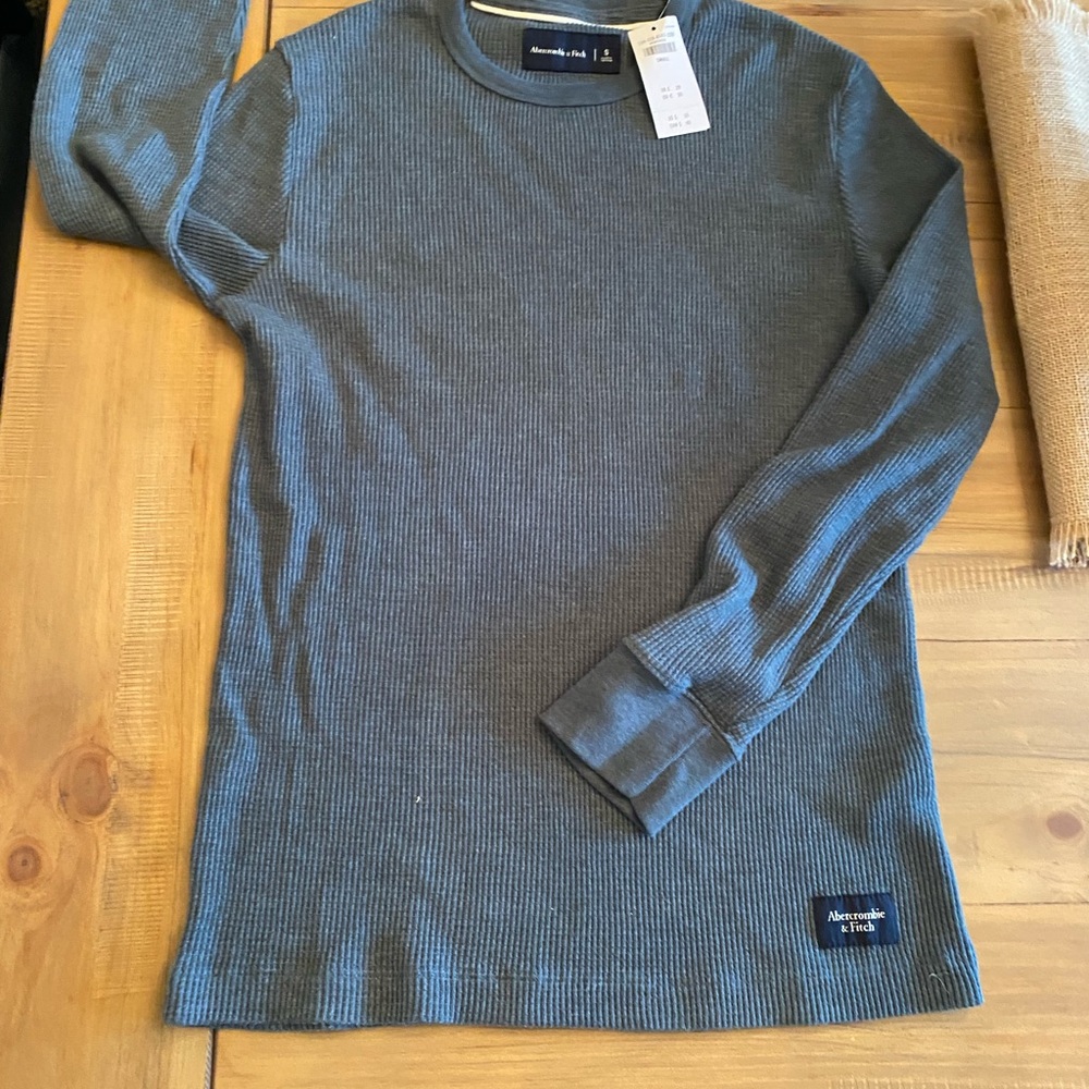 Abercrombie Men’s Small Waffle Shirt